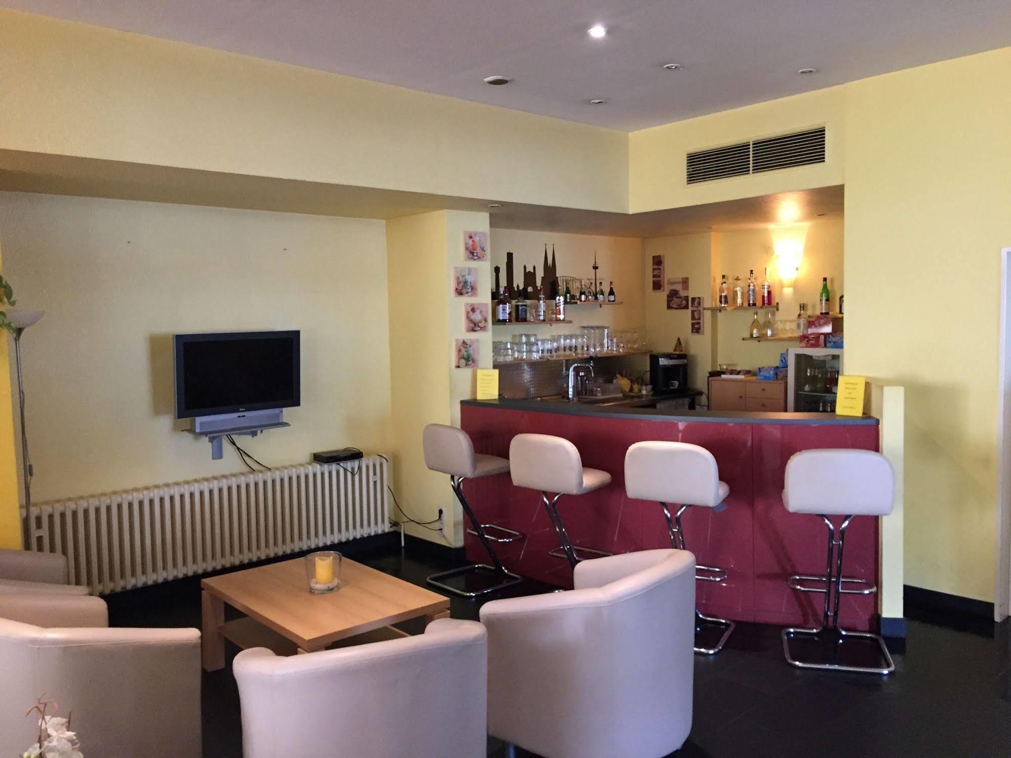 Terminal Hotel Köln Kültér fotó
